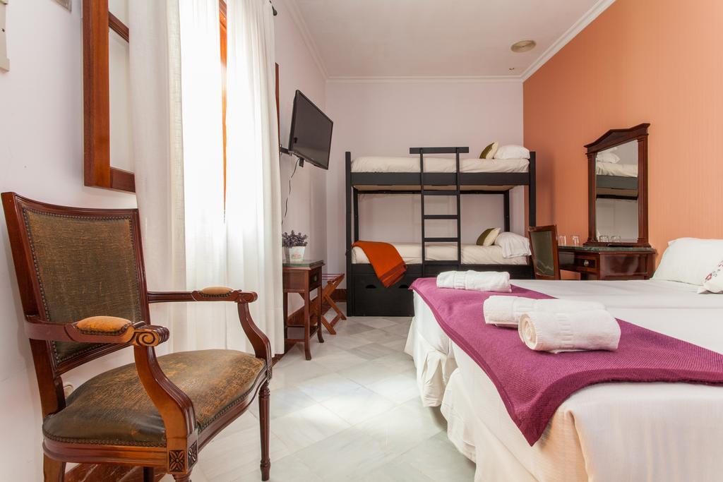 Quadruple Room,1264381558:JPEG